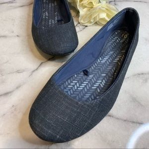 Zapatos bandoleros grises